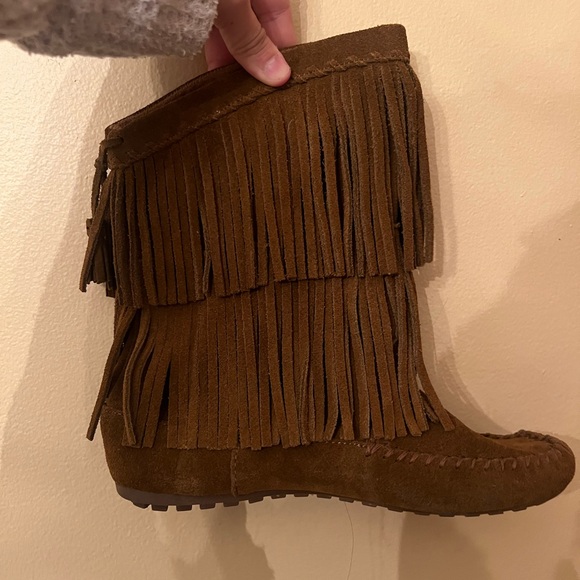 Minnetonka 3-Layer suede brown Fringe Boot size 7 - Picture 2 of 7